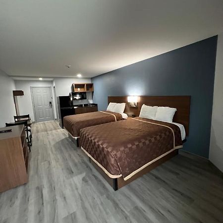 Relax Inn 钱诺夫 外观 照片