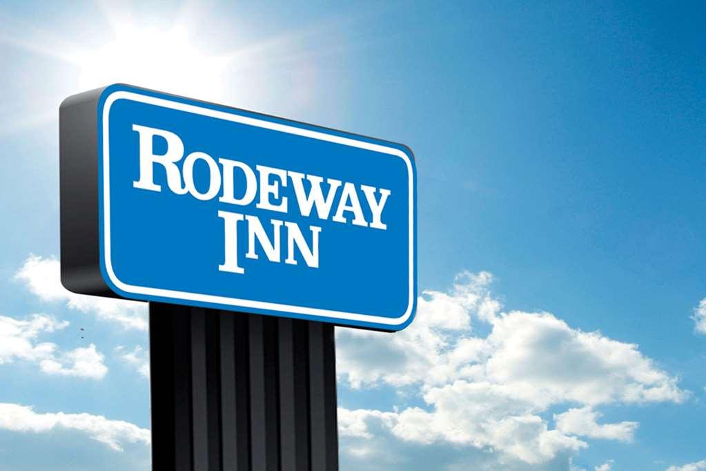 Relax Inn 钱诺夫 外观 照片