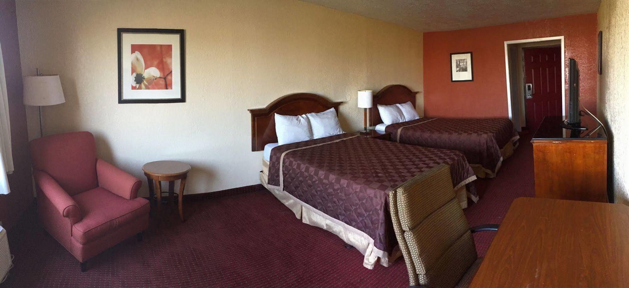 Relax Inn 钱诺夫 外观 照片