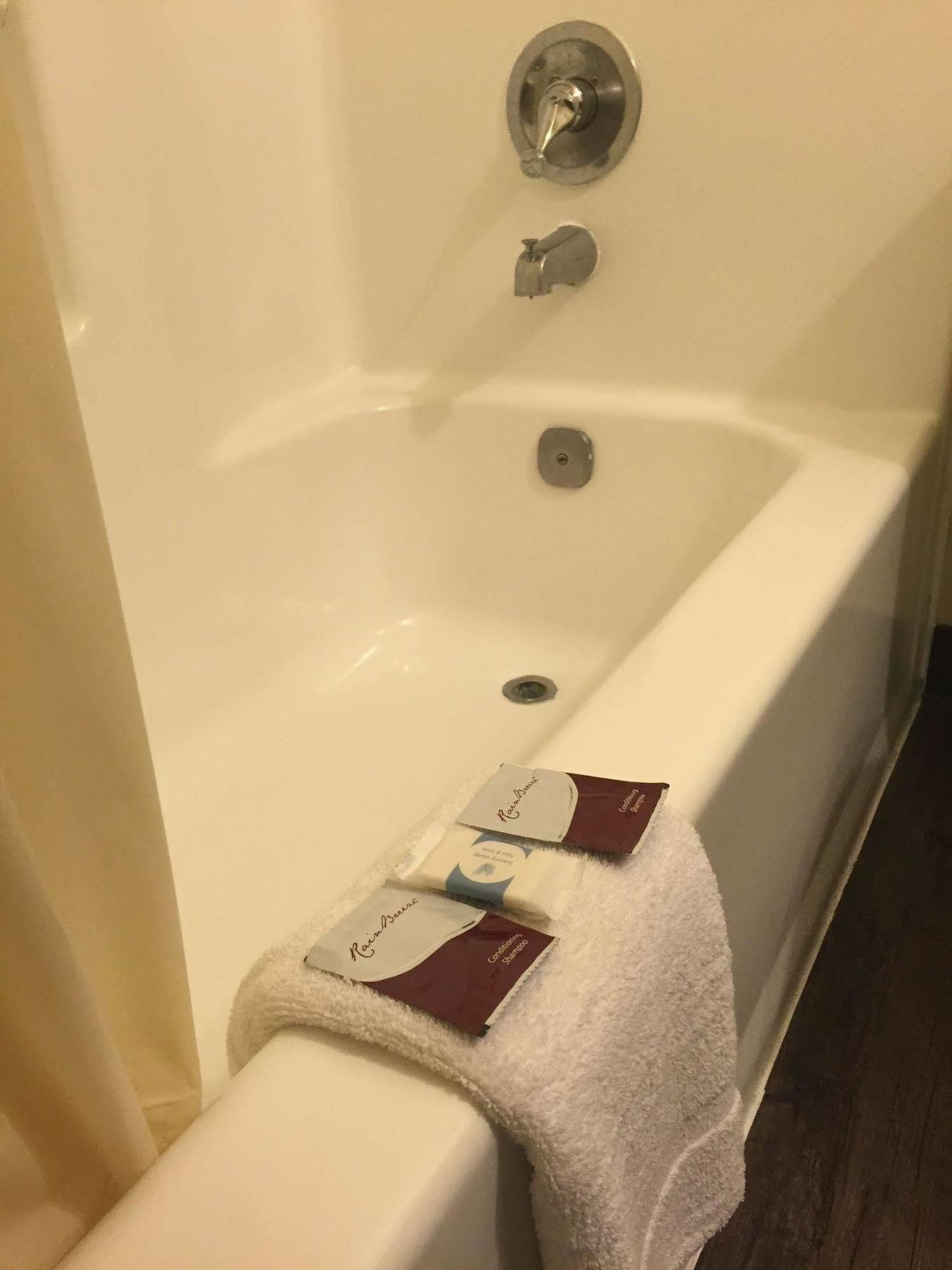 Relax Inn 钱诺夫 外观 照片